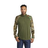 Russell Outdoors™ Realtree® Colorblock Performance 1/4-Zip Imprinted with Logo (Q425332)