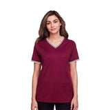 Devon & Jones Women's CrownLux Performance® V-Neck Shirt (Q412432)