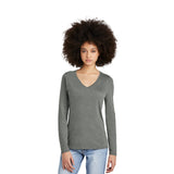 District® Women’s Perfect Tri® Long Sleeve V-Neck Tee (Q487922)