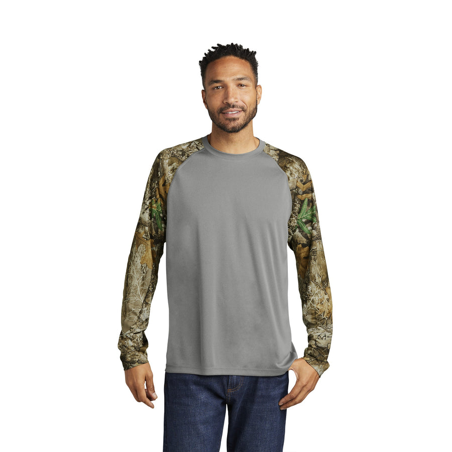 Russell Outdoors™ Realtree® Colorblock Performance Long Sleeve Tee (Q625332)