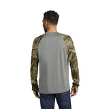 Russell Outdoors™ Realtree® Colorblock Performance Long Sleeve Tee (Q625332)