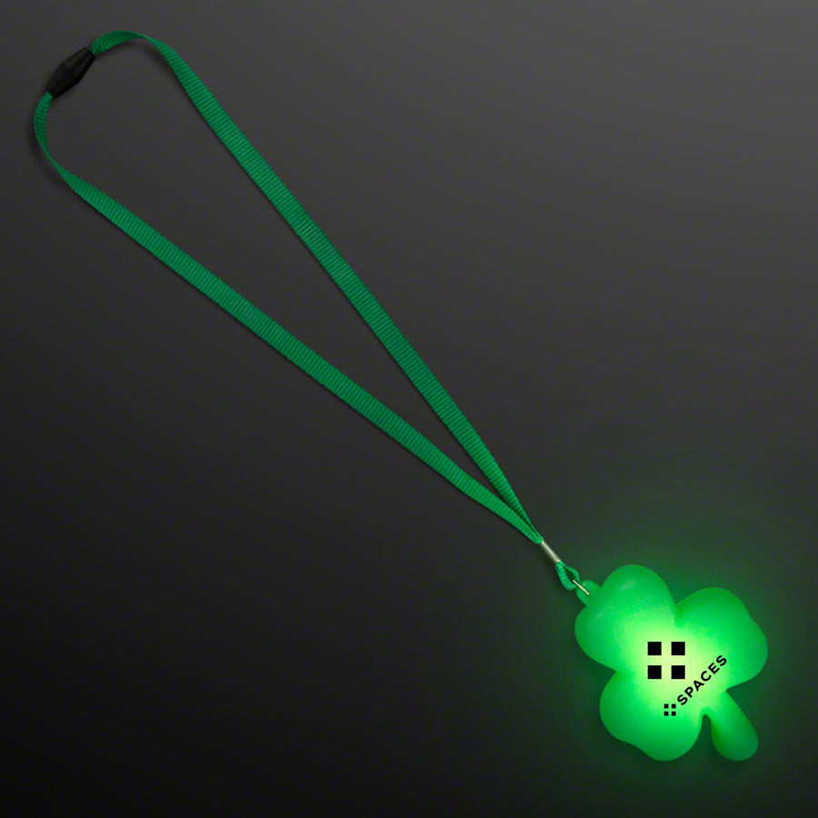 Big Light Up Shamrock Necklace for St. Paddy's Day (Q820332)