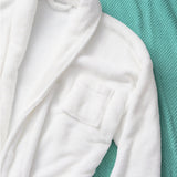Cascade Bathrobe (Q958822)